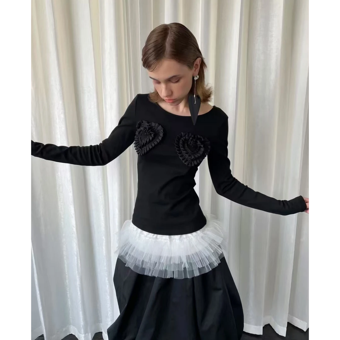 2025早春新款小众爱心花瓣黑色千层纱打底长袖女百搭圆领纯棉T恤