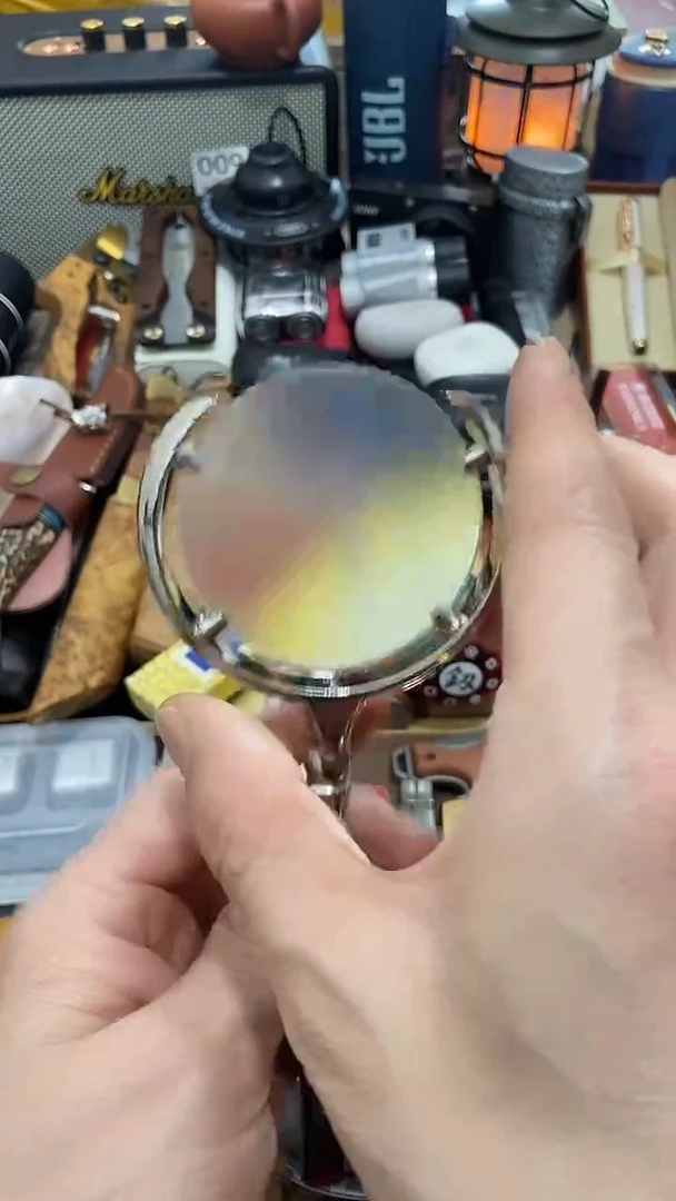 瓷片闪购商品  如图所示