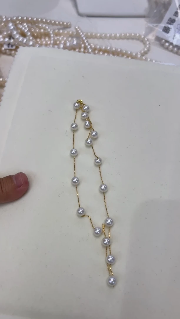 淡水珍珠18K金镶嵌颈饰满天星