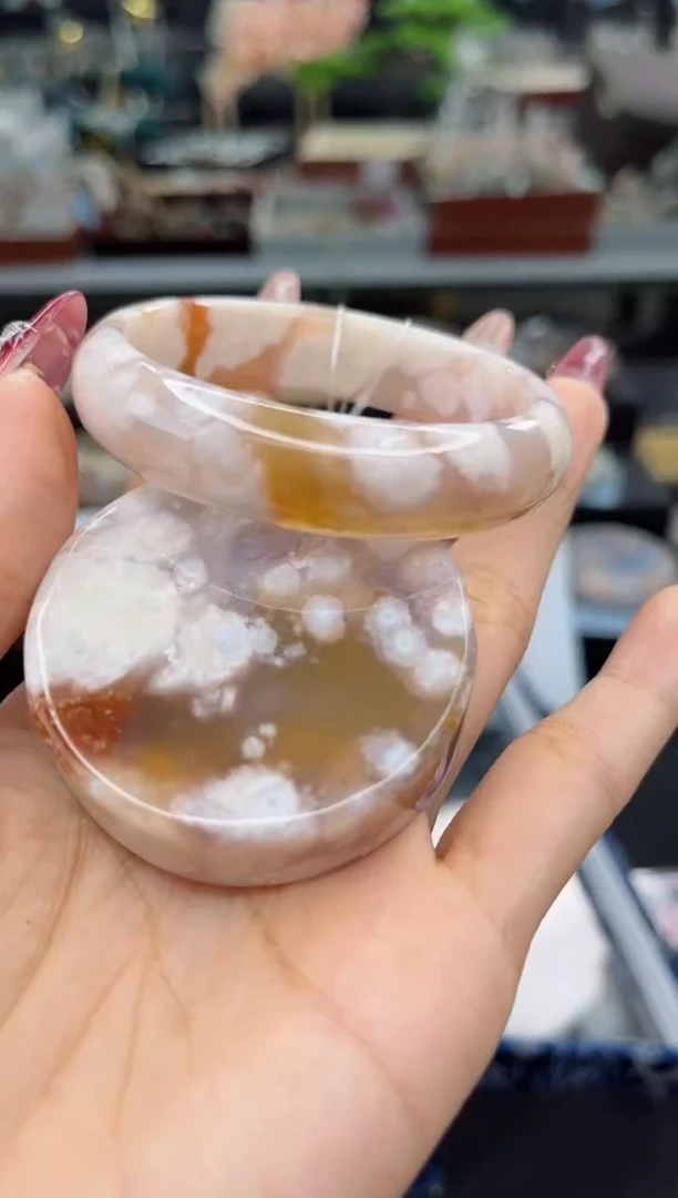 【闪购商品】石英质玉手镯未镶嵌541426592圈口（赠品镯心）