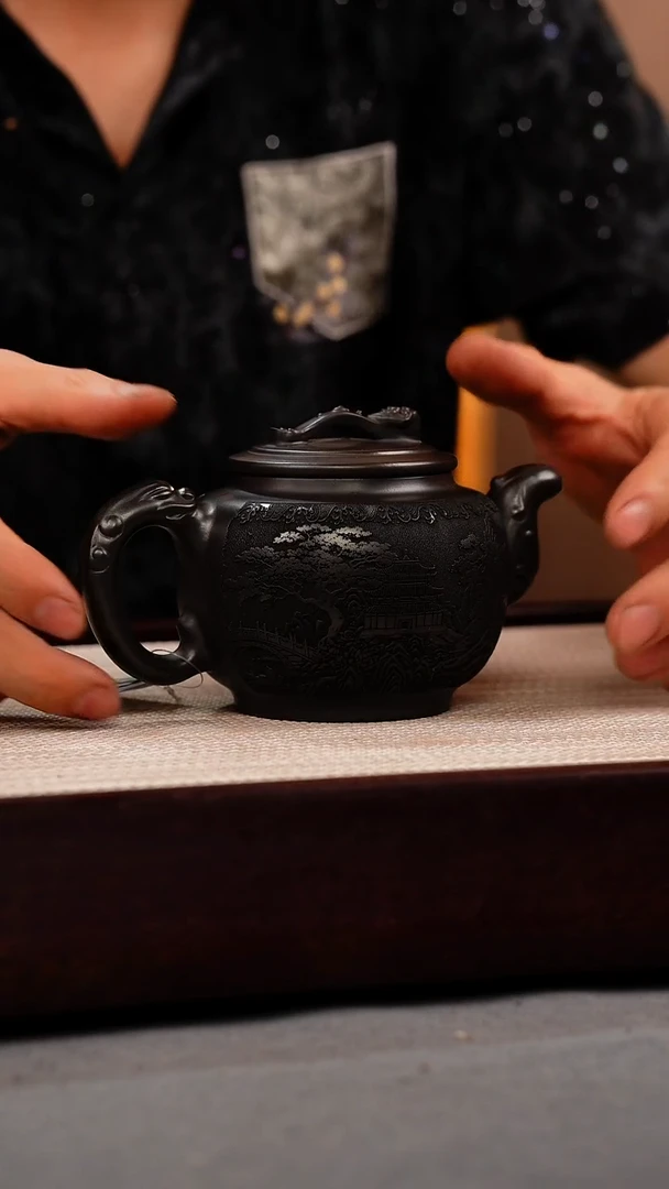 茶壶紫砂石黄 如意鼓壶 海浪纹观山
