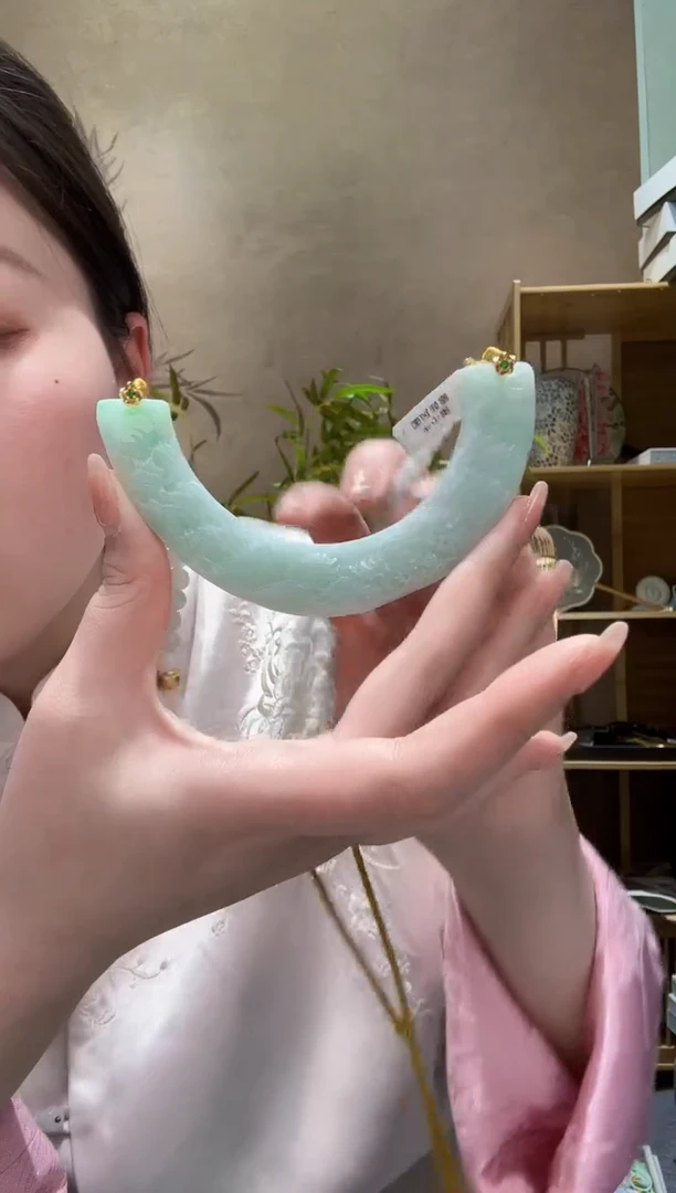 【闪购商品】翡翠颈饰未镶嵌吊坠