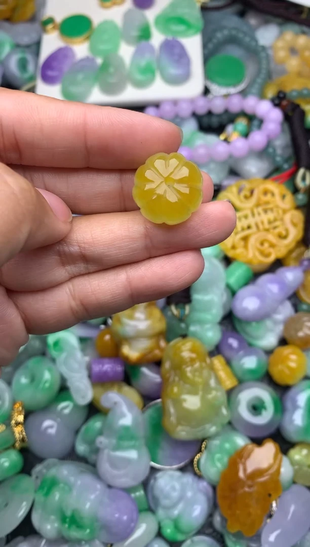 颈饰未镶嵌翡翠缅甸翡翠吊坠
