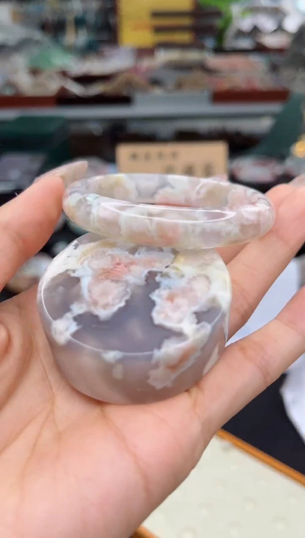 【闪购商品】石英质玉手镯未镶嵌52圈口（赠品镯心）6821010