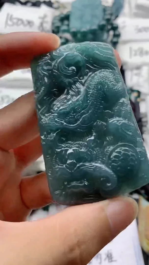 翡翠未镶嵌颈饰88888888