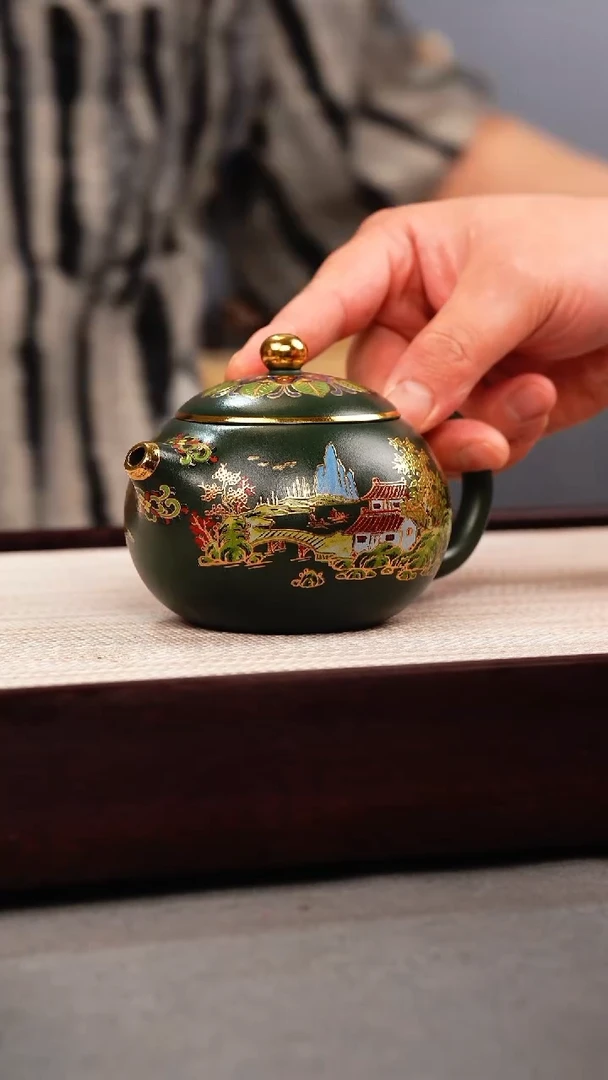茶壶紫砂绿泥 西施 山房珐琅彩