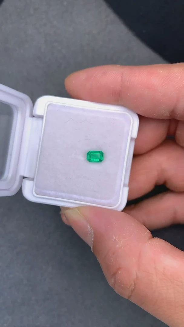 【闪购商品】祖母绿裸石未镶嵌59分