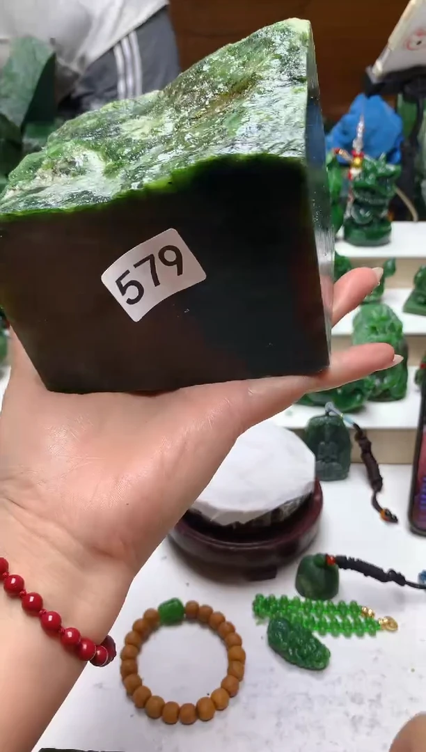 未镶嵌和田玉（碧玉）珠宝半成品1