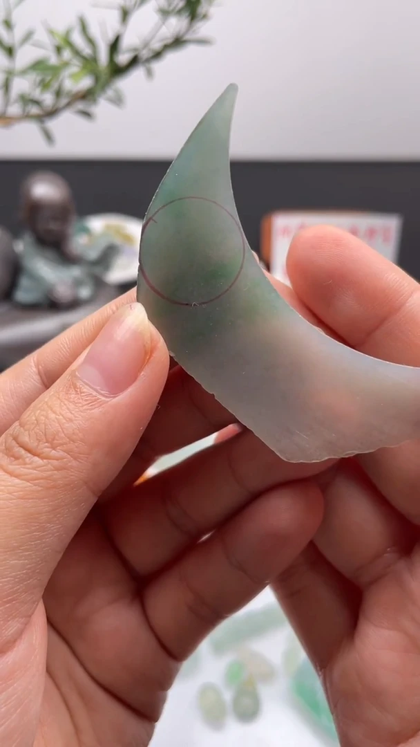 吊坠(不含链)未镶嵌翡翠缅甸天然翡翠，不包工