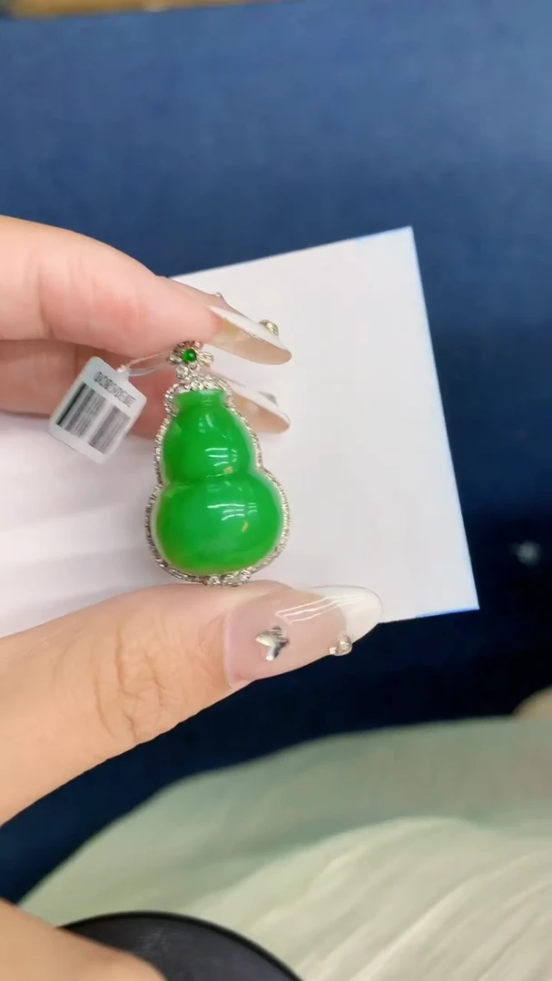 翡翠18K金镶嵌吊坠(不含链)1