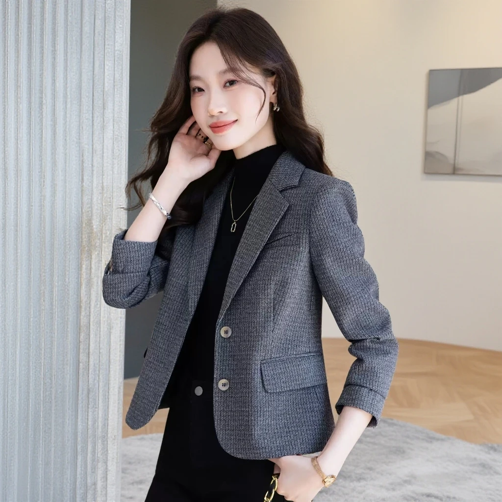 灰色毛呢小西装外套女小个子短款2025新款休闲复古妈妈女士西服秋