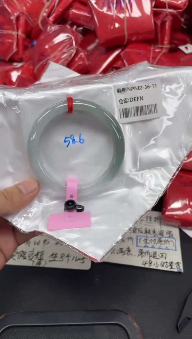 未镶嵌手镯翡翠翡翠手镯