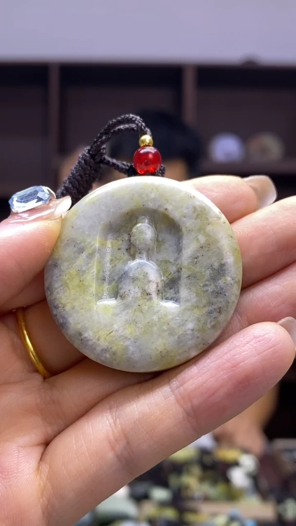 未镶嵌岫玉挂件