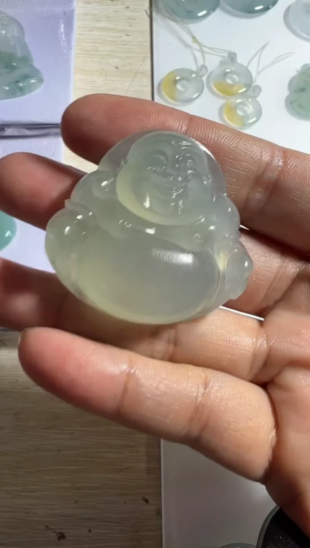 未镶嵌定制翡翠佛公