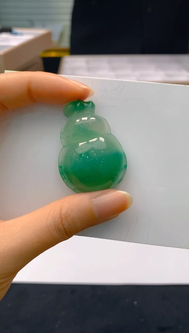 【闪购商品】石英质玉颈饰未镶嵌冰美人非洲翠200