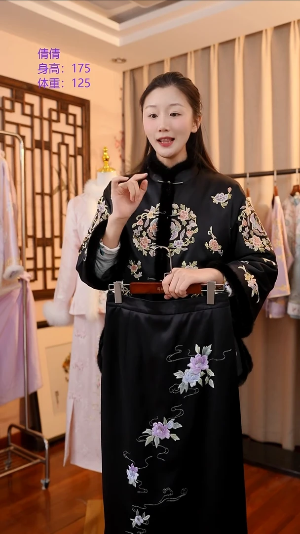 黑色一套桑蚕丝冬款