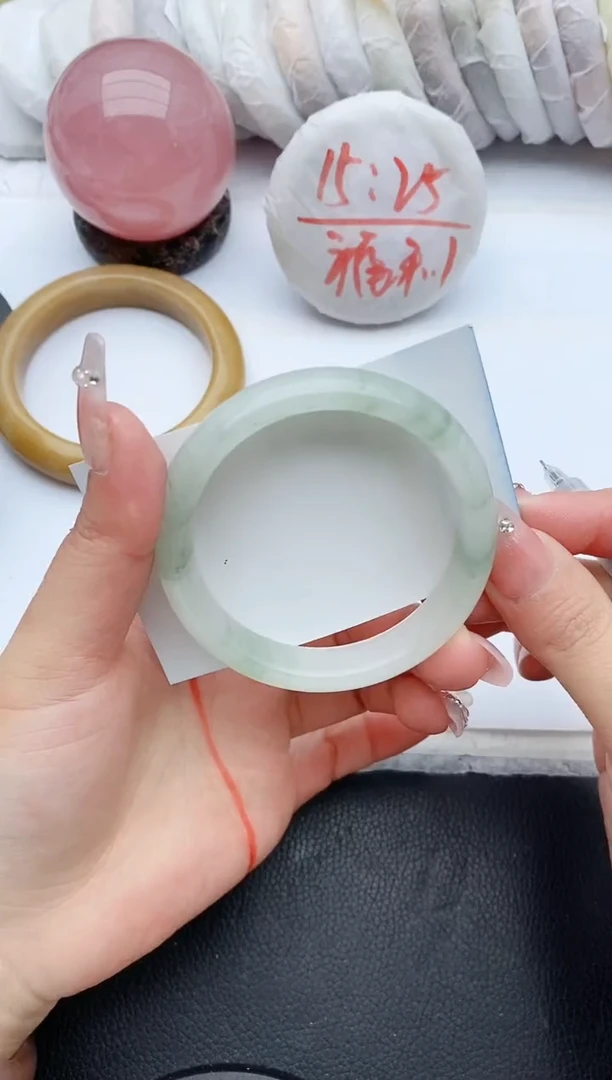 【闪购商品】石英质玉手镯未镶嵌G327+53/54