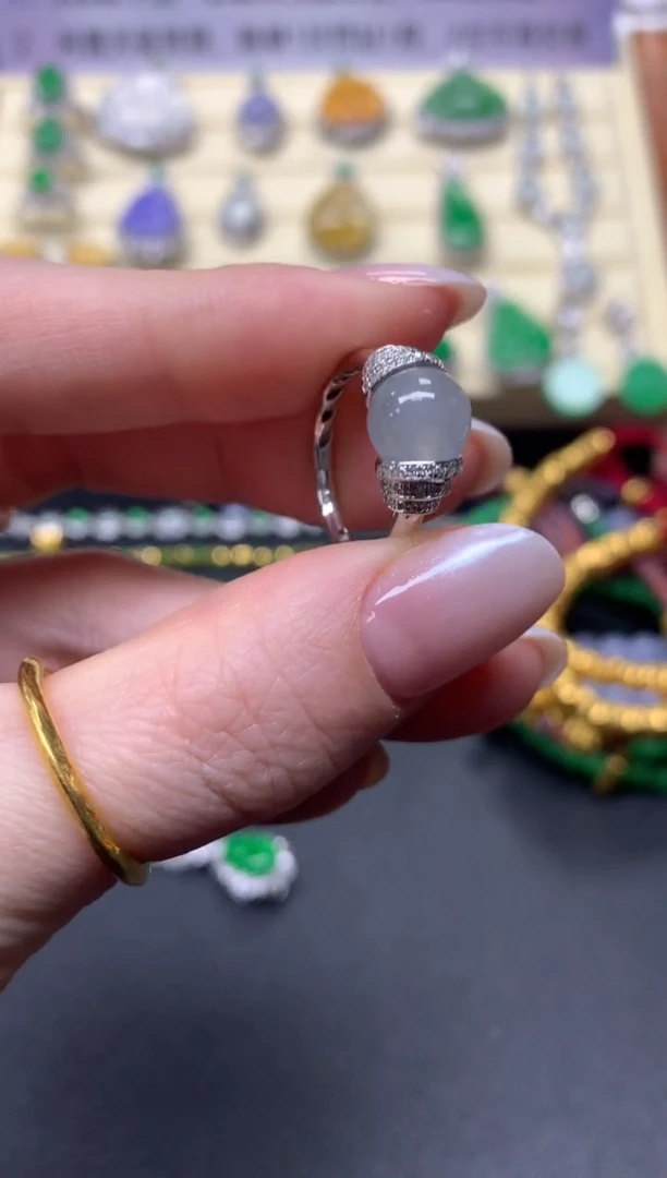 【闪购商品】翡翠戒指18K金镶嵌戒指|2700+270