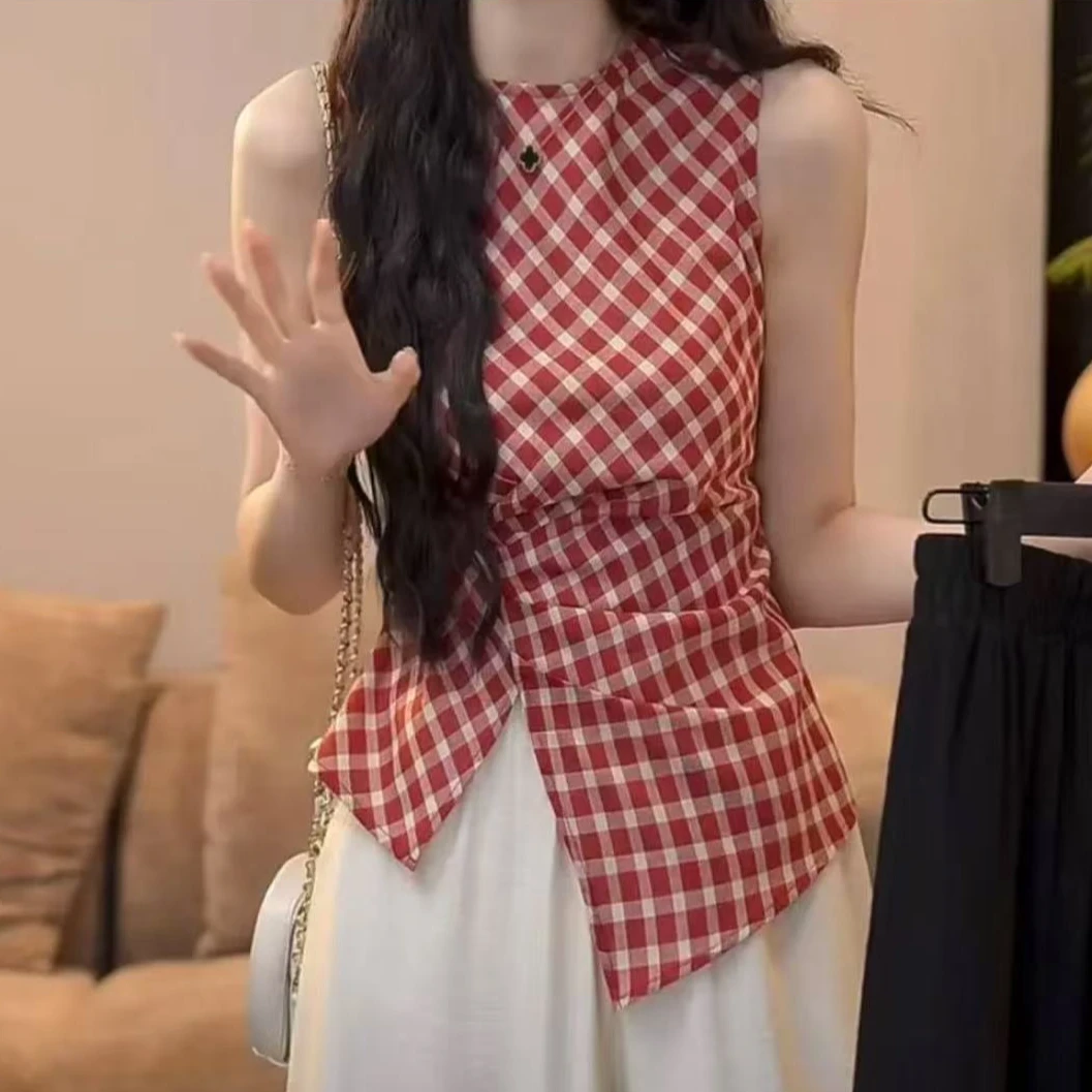 2025【红格绮梦】夏季新款红色格子设计感显瘦不规则上衣女