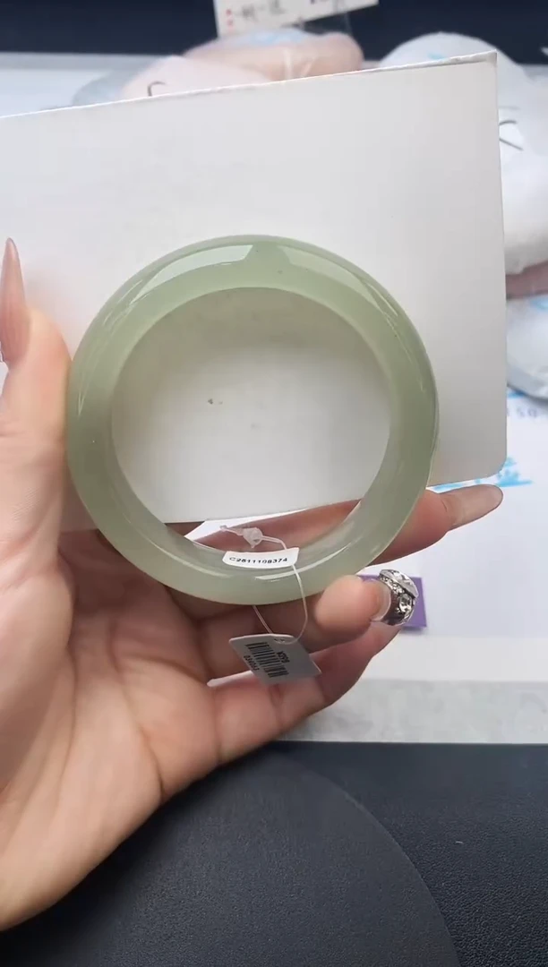 未镶嵌手镯石英质玉w10-DB57+