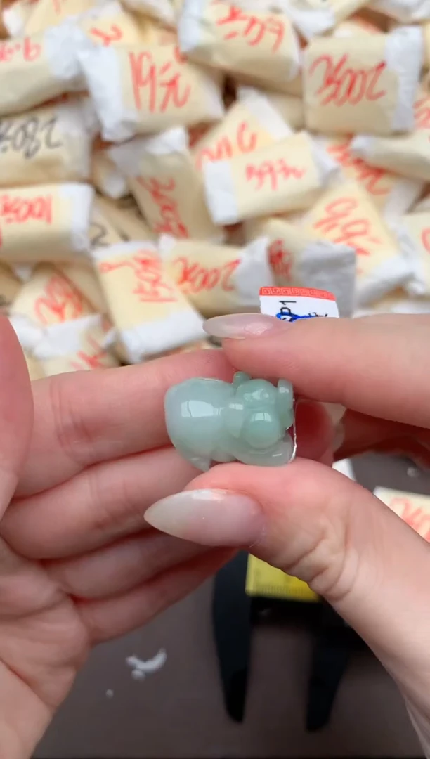 未镶嵌挂件翡翠一福利