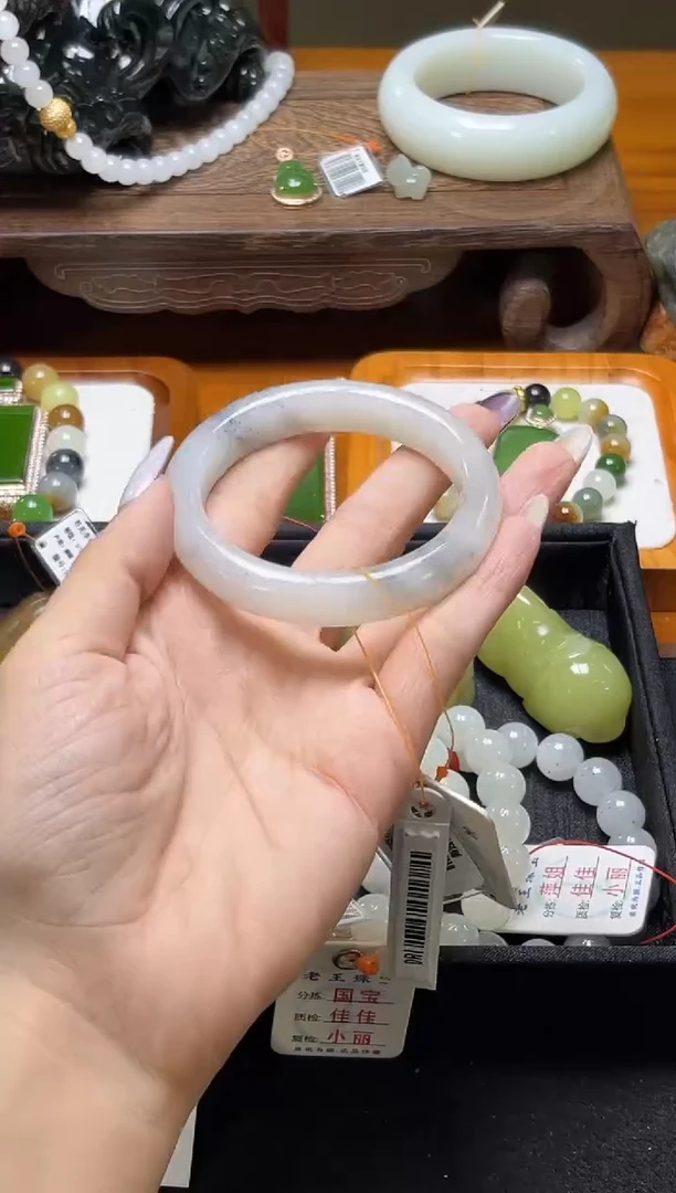 未镶嵌手镯和田玉新疆黑山 52圈9012215