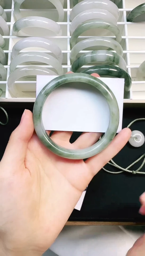 未镶嵌手镯石英质玉3-64/65