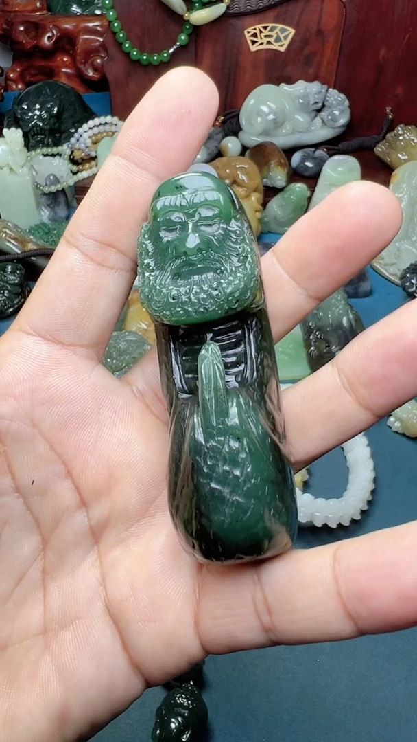 未镶嵌和田玉把件-