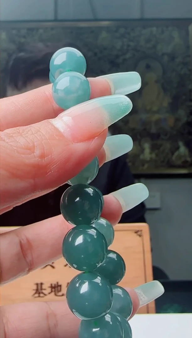 【闪购商品】翡翠颈饰未镶嵌多样性随机一件发货