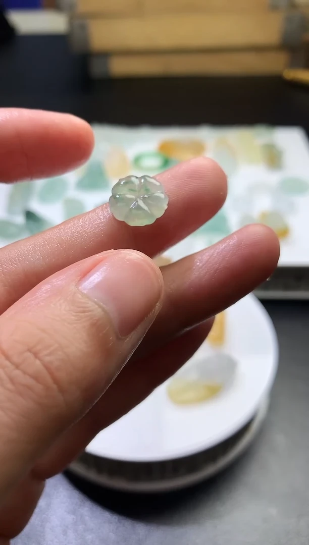 未镶嵌定制翡翠毛货