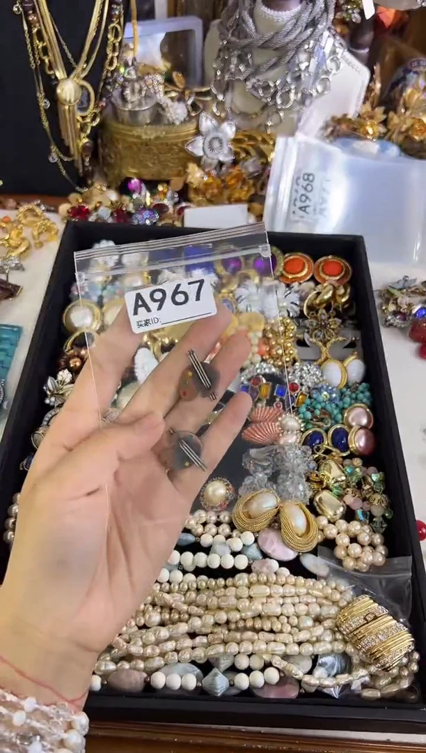 合金无铜合金967 中古首饰都有瑕疵 请确认好成色尺寸在拍！