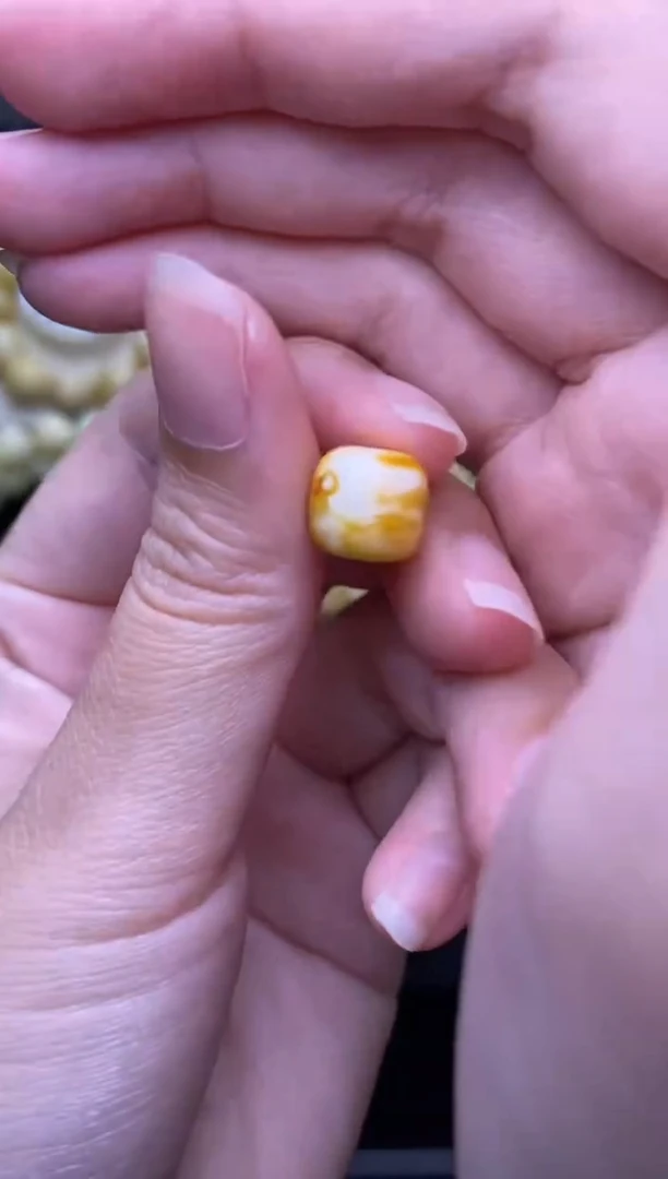 未镶嵌琥珀裸石 大小姐珠宝严选69