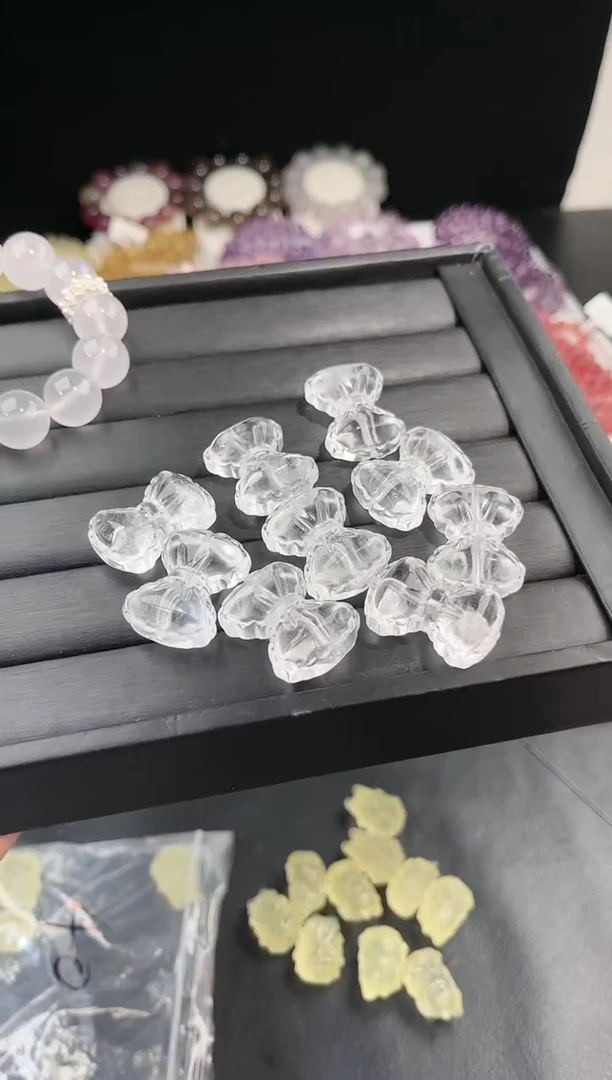 【闪购商品】水晶手链未镶嵌多样性发一白水蝴蝶结