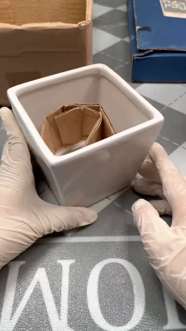 瓷片陶瓷如图所示周边