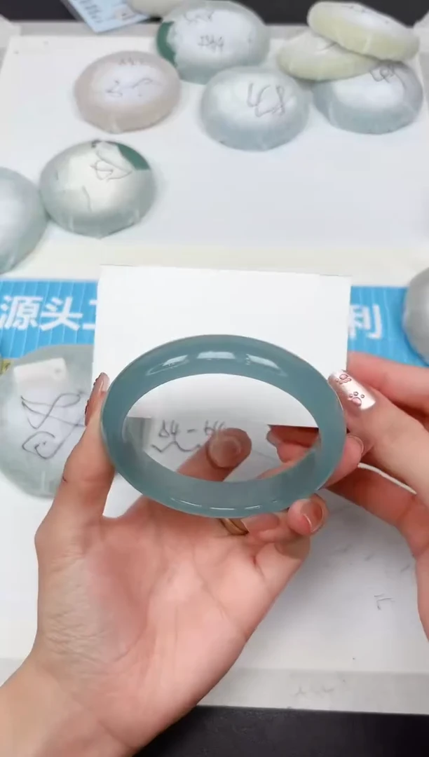 石英质玉手镯未镶嵌133-62.0