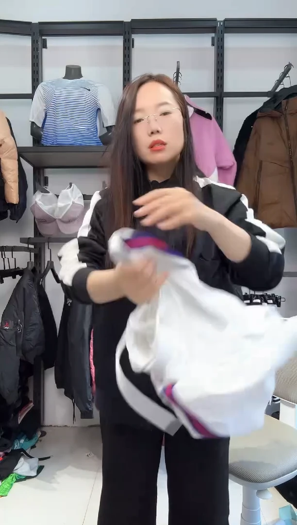 2692编码  瑕疵直播间过款为准 尺码
