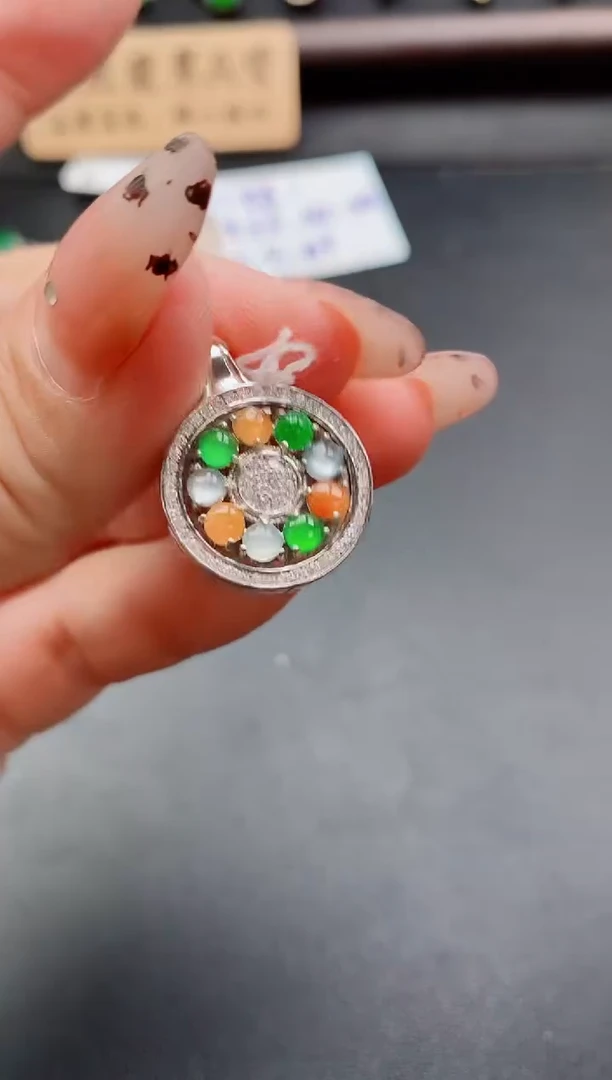 吊坠(赠链)银S925镶嵌翡翠1