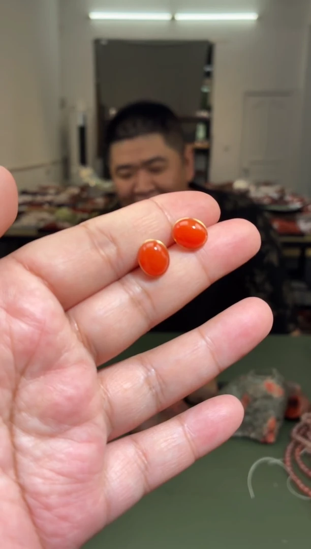 南红玛瑙银S925镶嵌耳饰一对 多样性发货