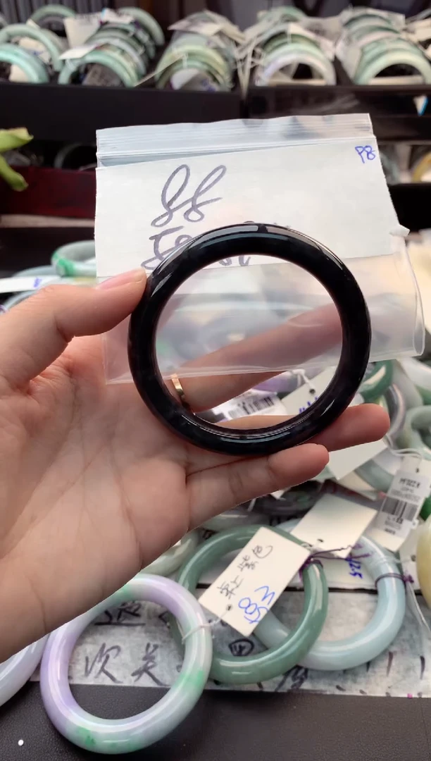 定制翡翠未镶嵌毛货需精细抛光+多人