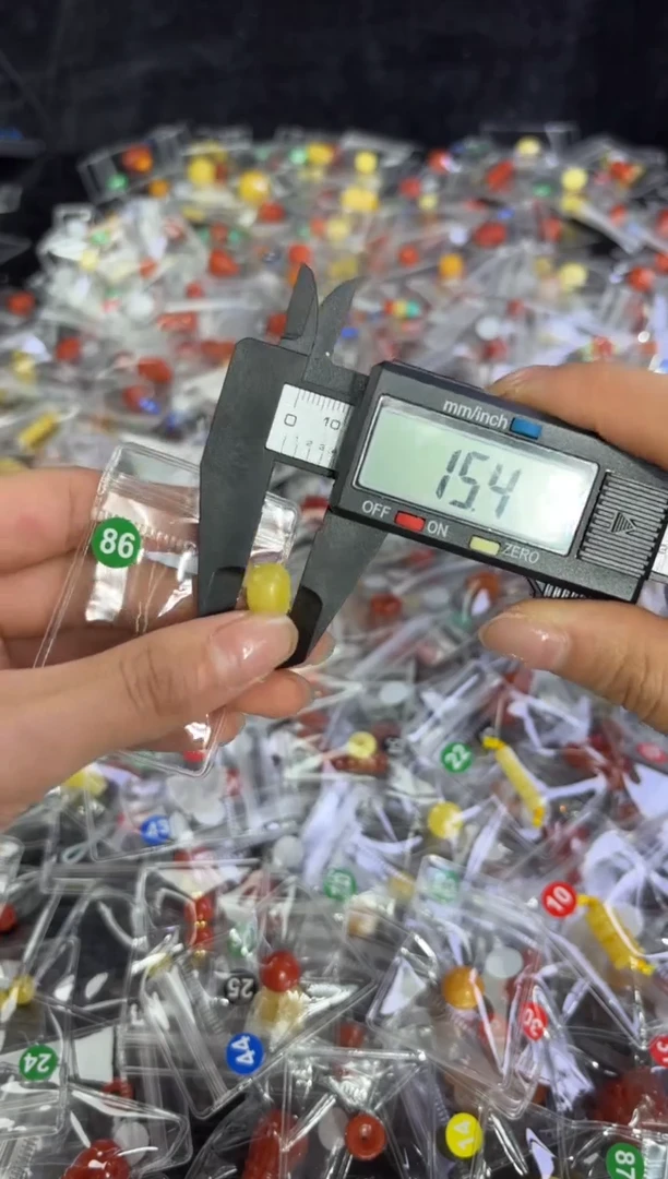 裸石蜜蜡未镶嵌多样性发货