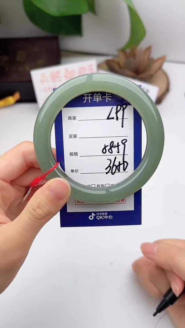 和田玉手镯未镶嵌微色差L99