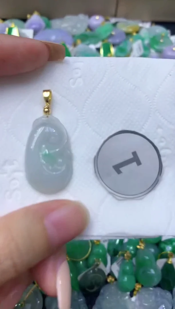 颈饰未镶嵌翡翠天然缅甸翡翠A货