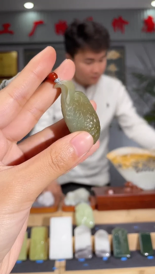 【闪购商品】和田玉颈饰未镶嵌拍一发一 多样性发货