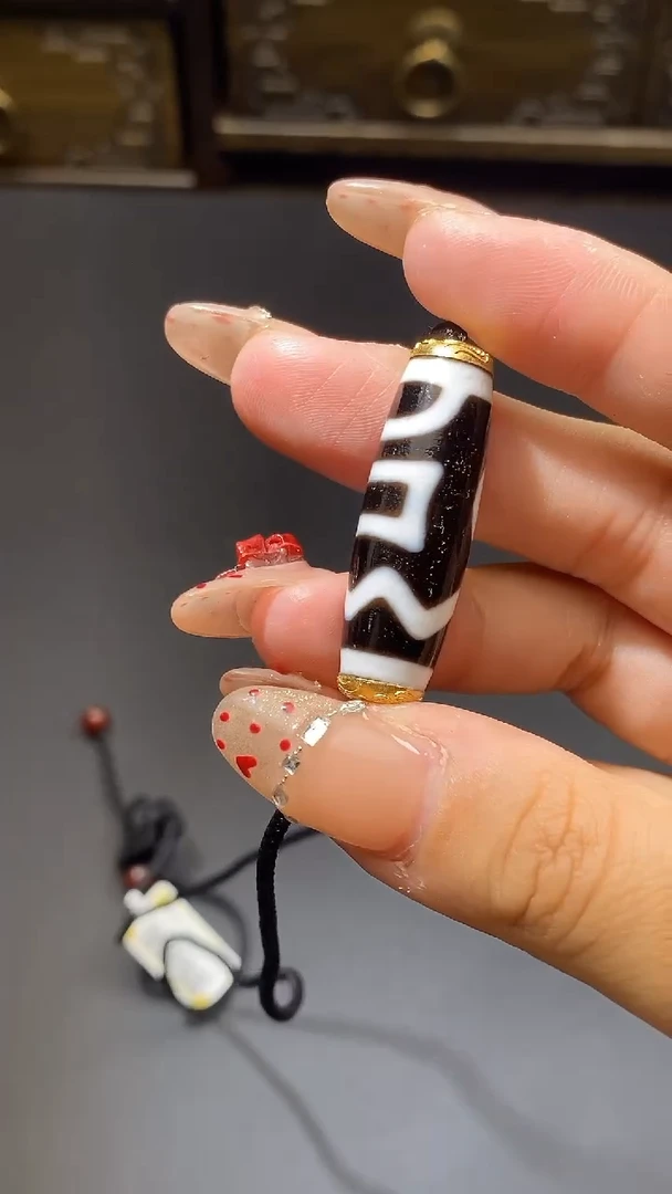 【闪购商品】玛瑙/玉髓颈饰18K金镶嵌Q30811金镶息增怀项链