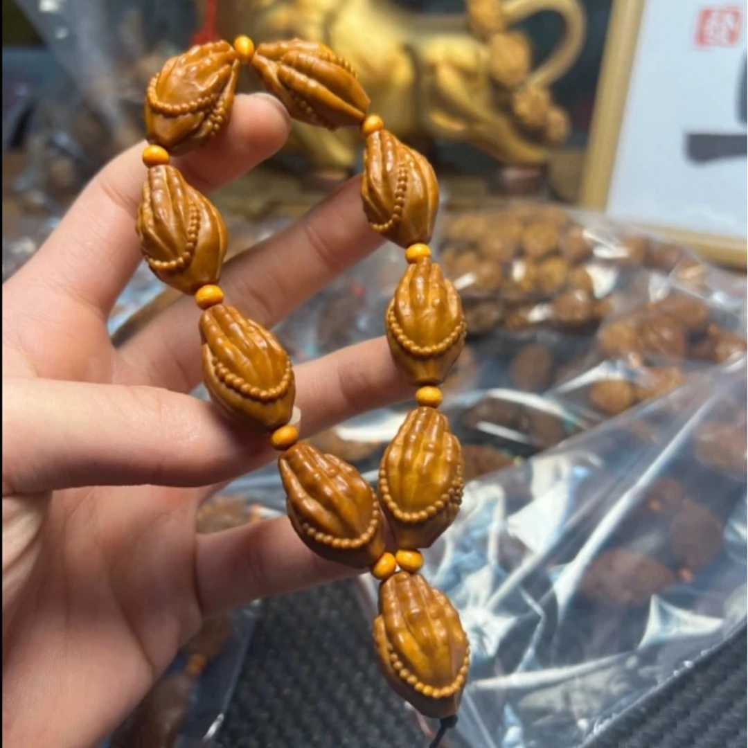 橄榄核雕精品佛手