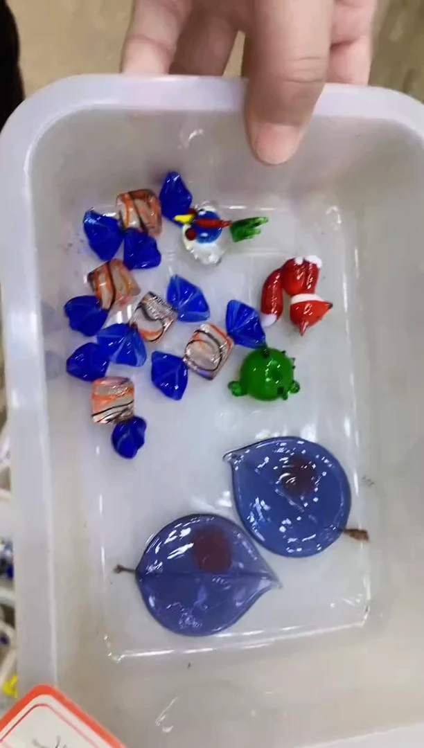 【闪购商品】琉璃手工艺品一盒子