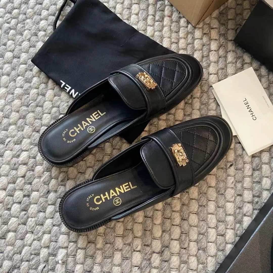 99新 Chanel/香奈儿 黑色菱格纹穆勒半拖 37.5