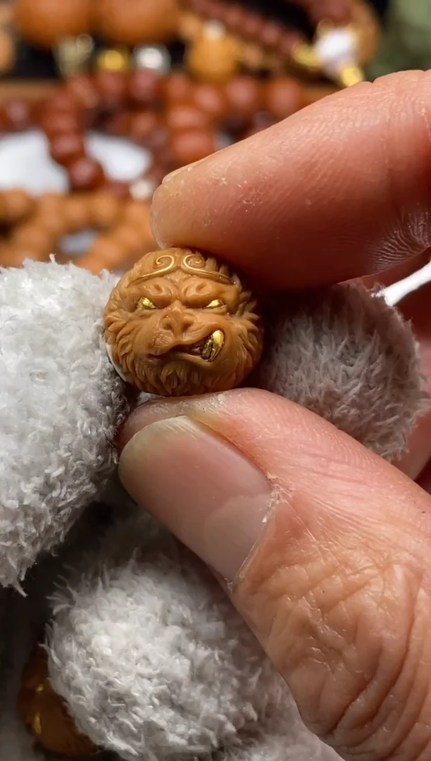 手串猴头核桃雨墨臻至 双面大圣   1199