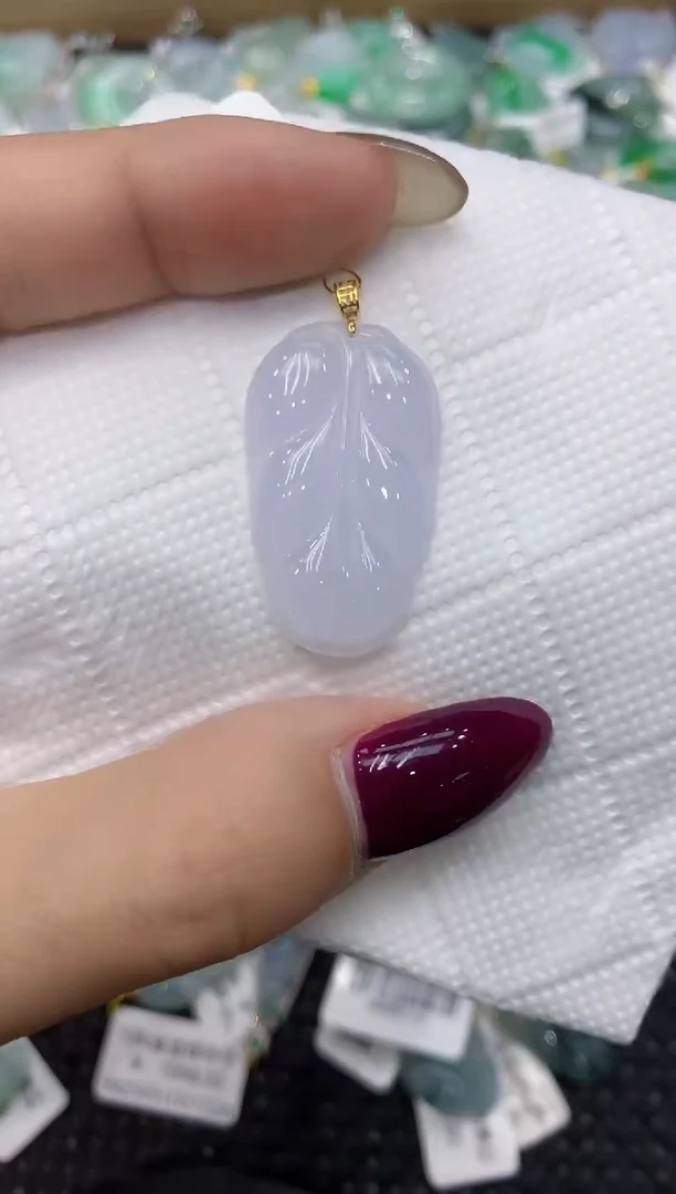 翡翠18K金镶嵌颈饰 111111111111