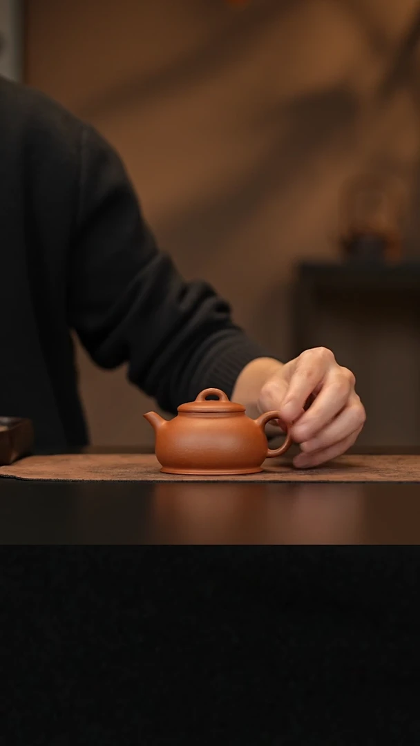 【闪购商品】紫砂茶壶允禾斋 红降坡 汉炉